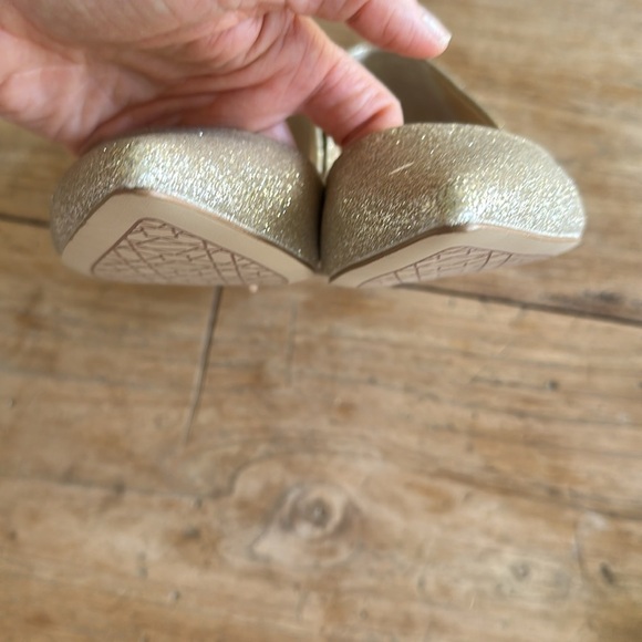 Jewel Bagley MISCHKA sparkly gold kitten heels size 9 - Picture 10 of 10